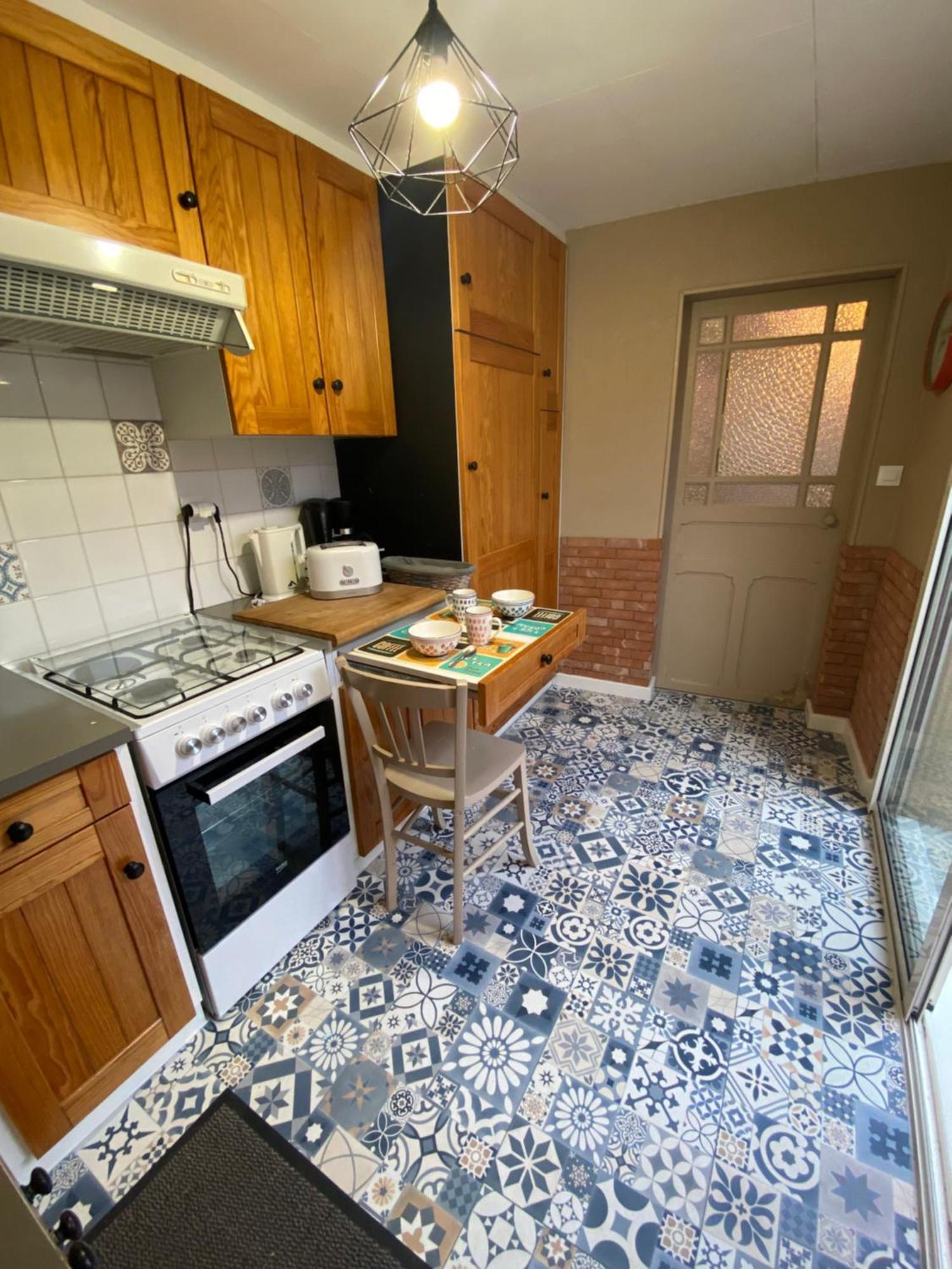 La Maison Des Vacances Chez Genevieve & Norbert 6 A 8 Personnes لي سابلِ دولونْ المظهر الخارجي الصورة
