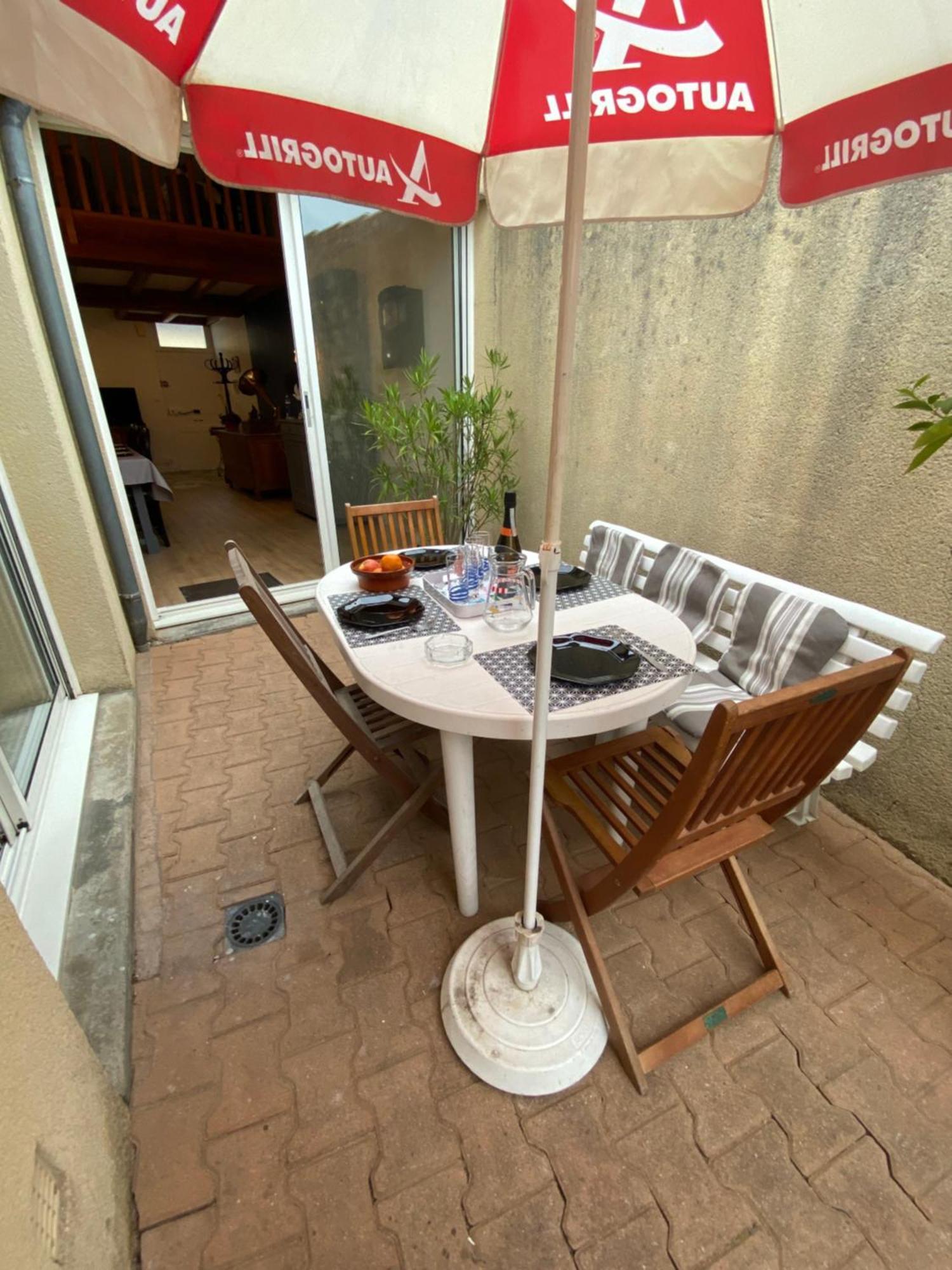La Maison Des Vacances Chez Genevieve & Norbert 6 A 8 Personnes لي سابلِ دولونْ المظهر الخارجي الصورة